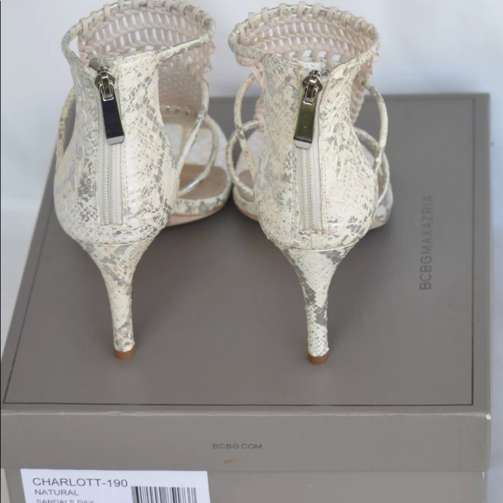 NWB BCBG Sandal Natural US 8.5 EUR 38.5 Orig $325. - Picture 6 of 14
